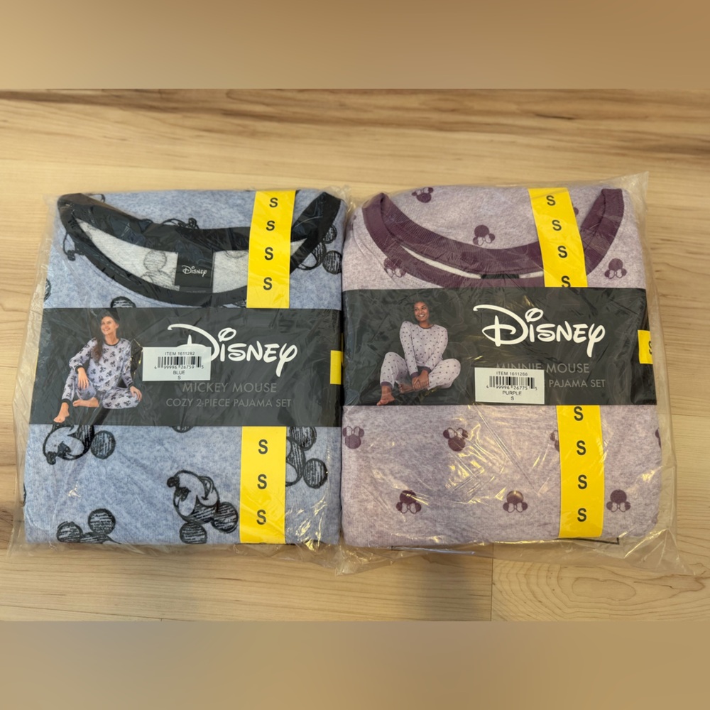 NWT Disney Women Mickey Mouse / Minnie Mouse pajama set 2 bundle